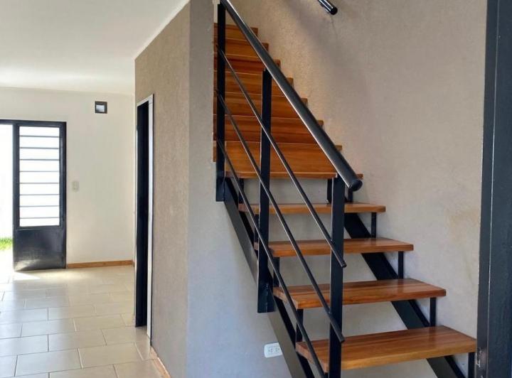 Casa · 95m² · 3 Ambientes · 1 Cochera