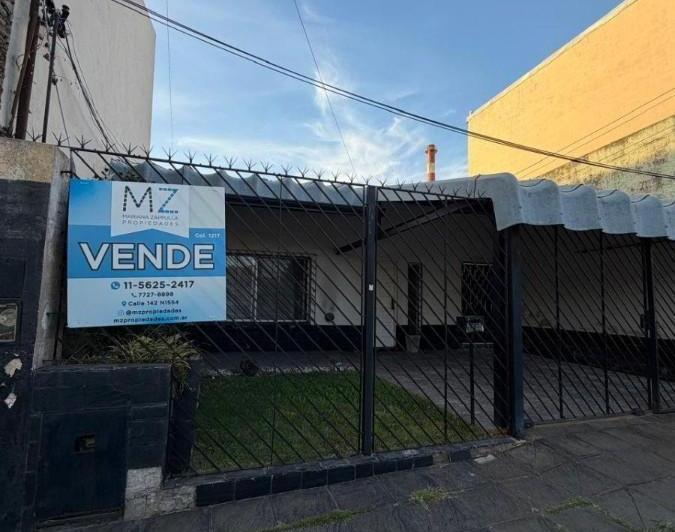 Casa · 240ha · 3 Ambientes · 1 Cochera