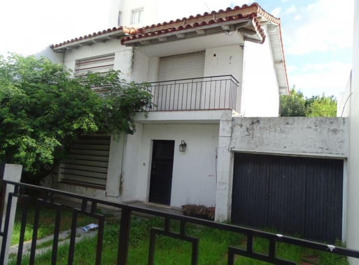 Casa · 117m² · 5 Ambientes · 1 Cochera