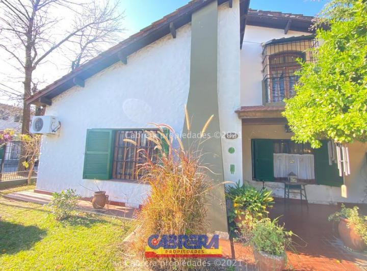 Casa · 110m² · 4 Ambientes · 2 Cocheras