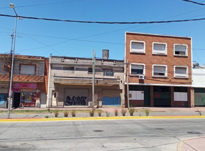 Casa · 340m² · 4 Ambientes