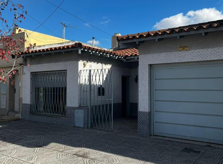 Casa · 115m² · 4 Ambientes · 1 Cochera