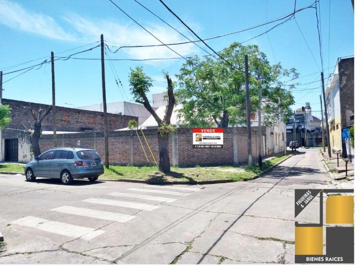 Casa · 150m² · 5 Ambientes · 1 Cochera