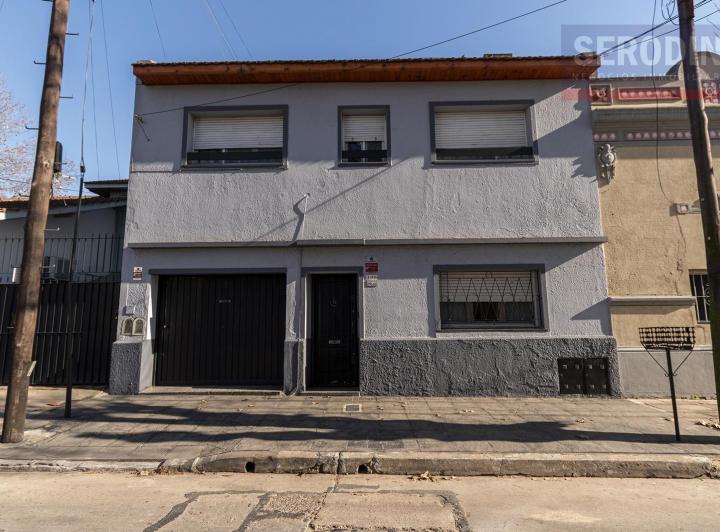 Casa · 207m² · 6 Ambientes · 1 Cochera