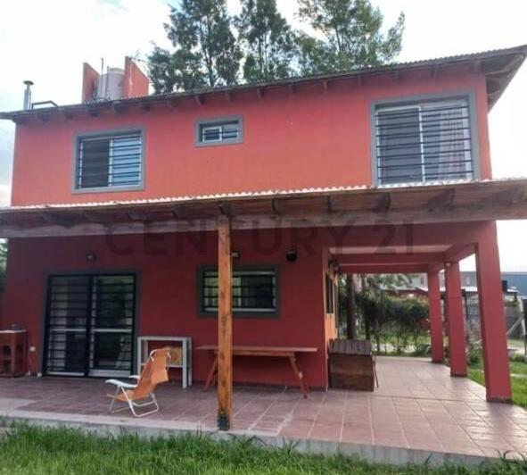Casa · 190m² · 3 Ambientes · 2 Cocheras