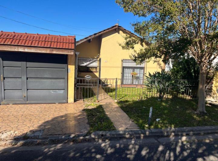 Casa · 62m² · 3 Ambientes · 1 Cochera