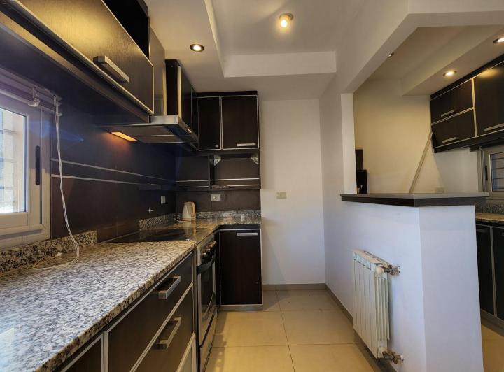 Casa · 157m² · 5 Ambientes · 1 Cochera