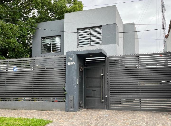 Casa · 85m² · 4 Ambientes · 1 Cochera