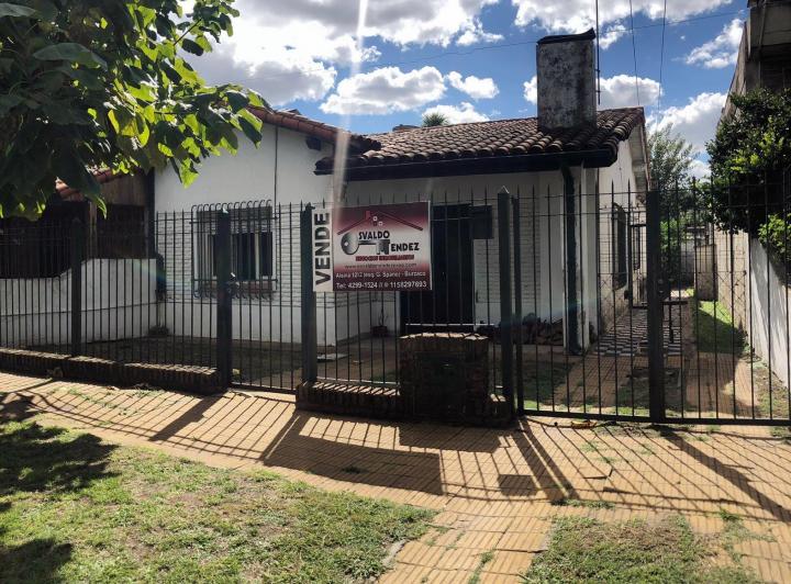 Casa · 128m² · 4 Ambientes · 1 Cochera
