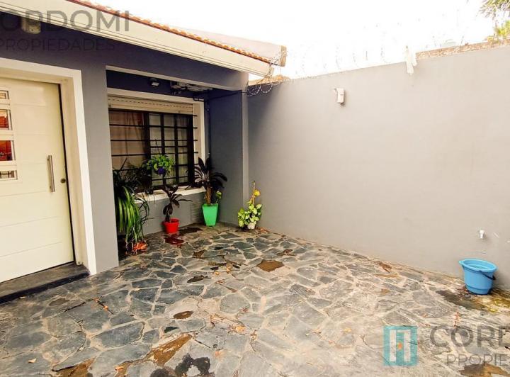 Casa · 70m² · 3 Ambientes · 1 Cochera