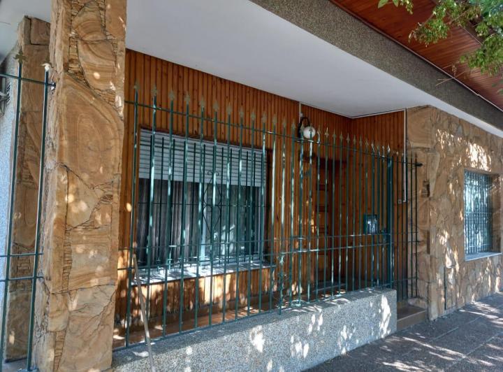 Casa · 103m² · 3 Ambientes · 1 Cochera
