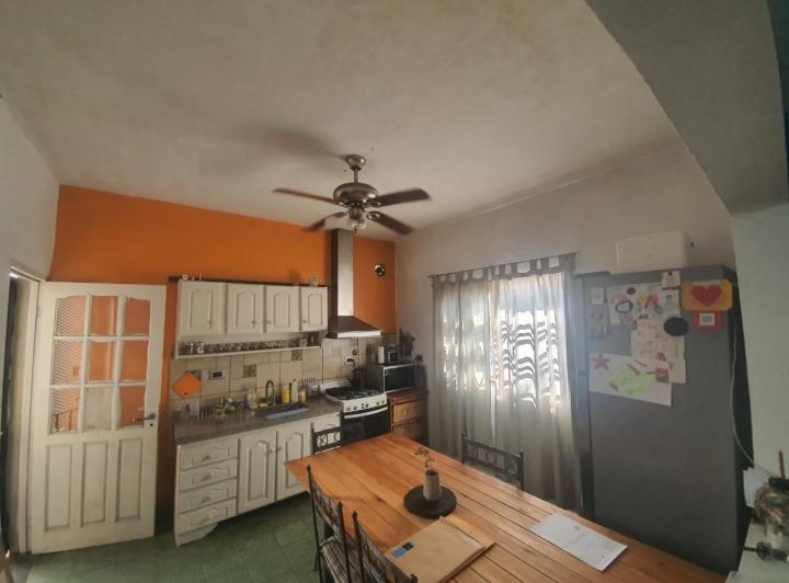 Casa · 69m² · 3 Ambientes · 2 Cocheras