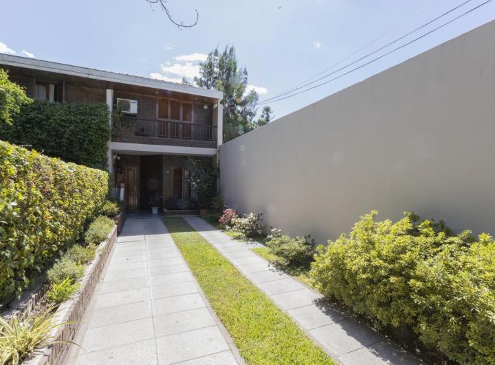 Casa · 100m² · 4 Ambientes · 1 Cochera