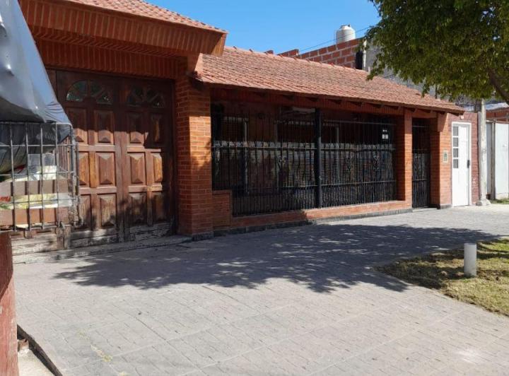 Casa · 85m² · 3 Ambientes · 1 Cochera