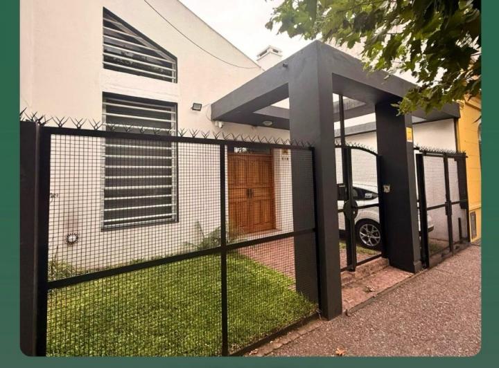 Casa · 140m² · 4 Ambientes