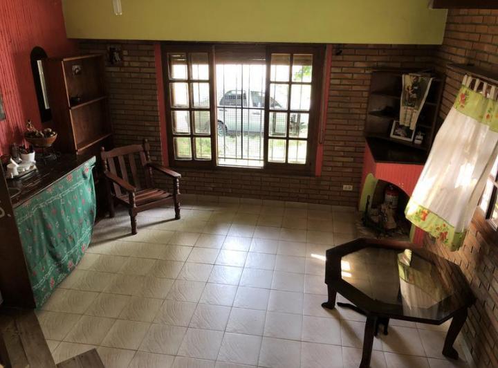 Casa · 130m² · 4 Ambientes · 2 Cocheras