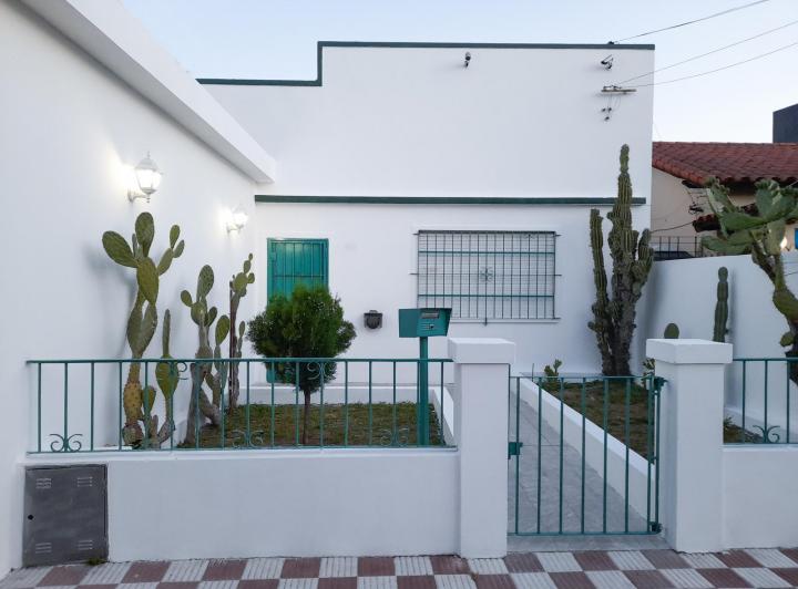 Casa · 90m² · 4 Ambientes · 1 Cochera