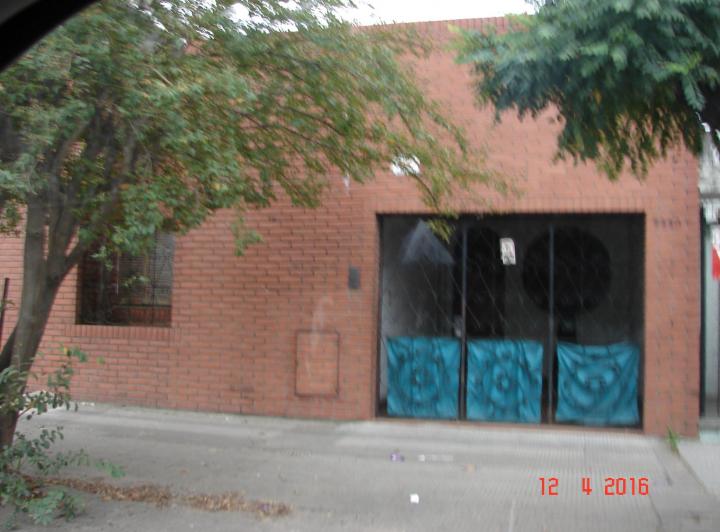 Casa · 102m² · 4 Ambientes · 1 Cochera