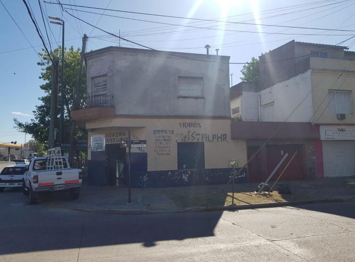 Casa · 128m² · 5 Ambientes · 1 Cochera