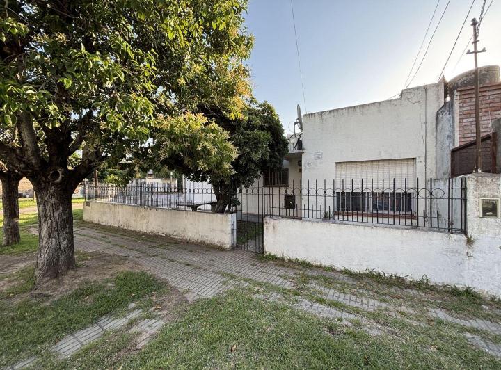 Casa · 54m² · 3 Ambientes · 1 Cochera