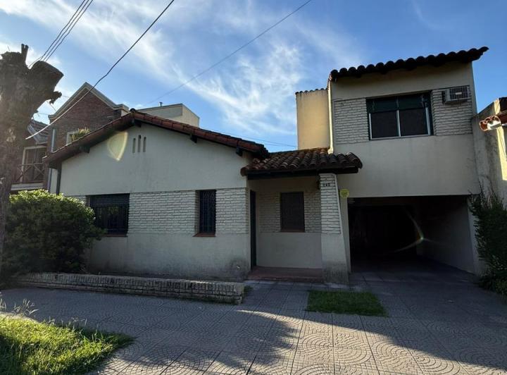 Casa · 148m² · 3 Dormitorios