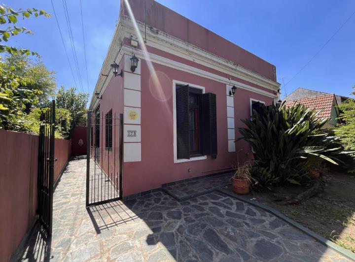 Casa · 156m² · 5 Ambientes · 1 Cochera