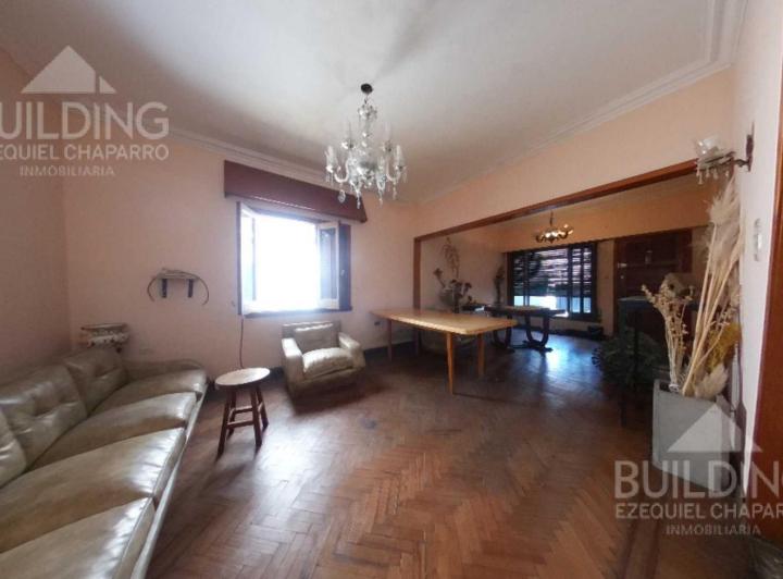Casa · 107m² · 4 Ambientes · 1 Cochera
