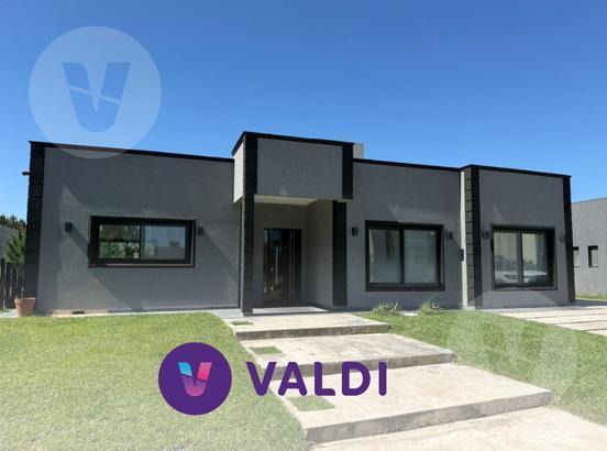 Casa · 190m² · 4 Ambientes · 1 Cochera