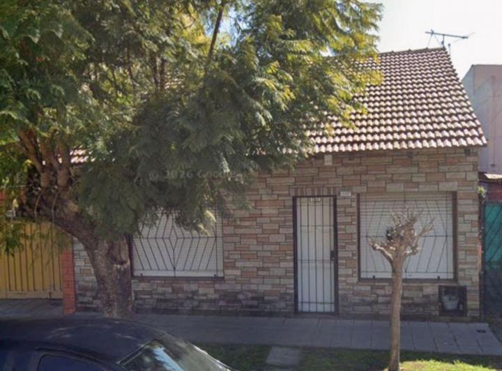 Casa · 100m² · 3 Ambientes · 1 Cochera