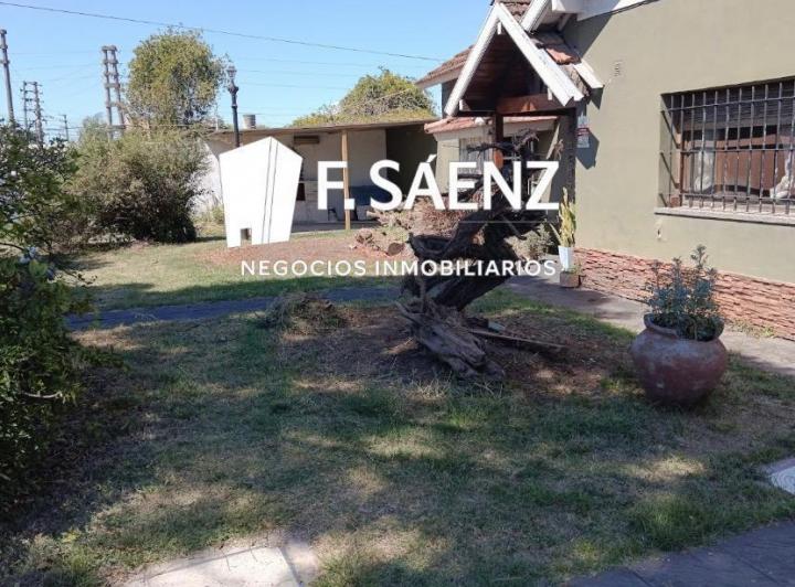 Casa · 200m² · 4 Ambientes · 1 Cochera