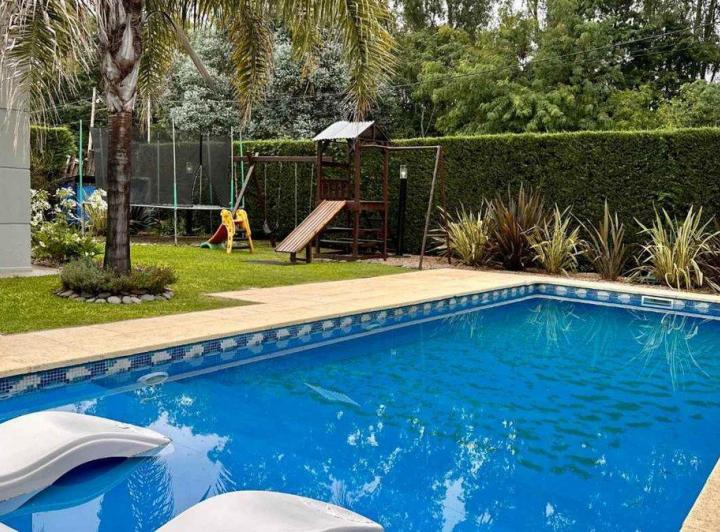 Casa · 170m² · 3 Ambientes · 3 Cocheras