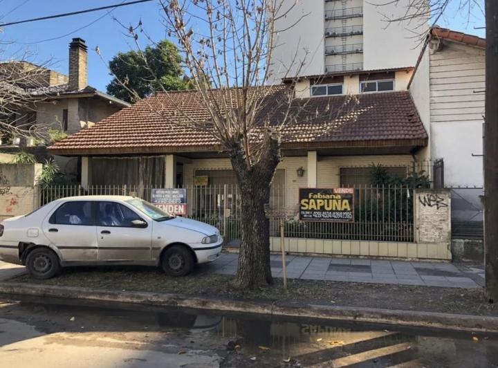 Casa · 90m² · 3 Dormitorios · 1 Cochera