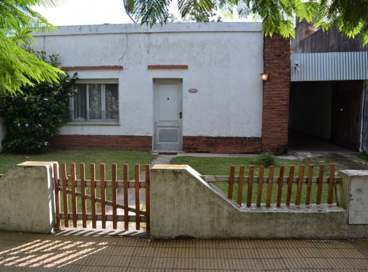 Casa · 64m² · 3 Ambientes · 1 Cochera
