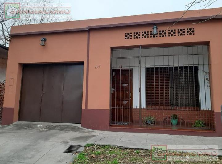 Casa · 200m² · 3 Ambientes · 1 Cochera