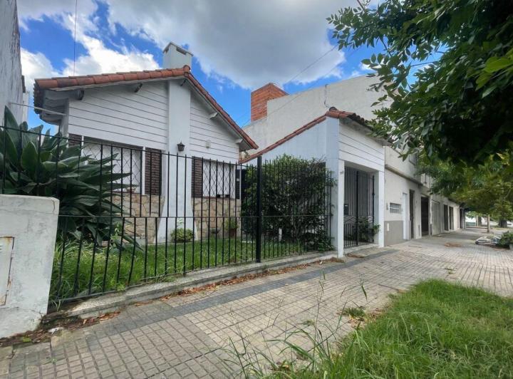 Casa · 120m² · 2 Ambientes