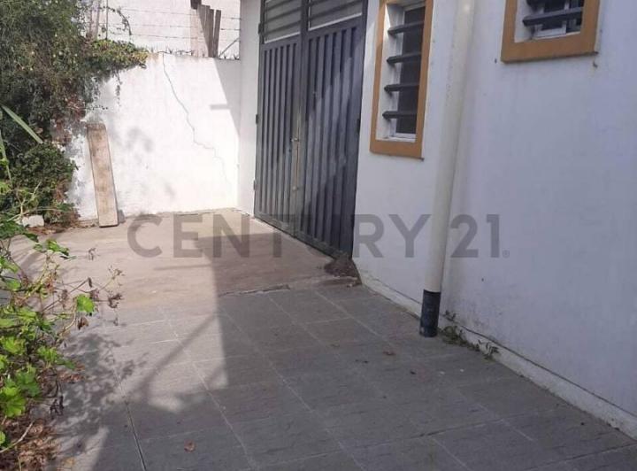 Casa · 60m² · 4 Ambientes · 1 Cochera