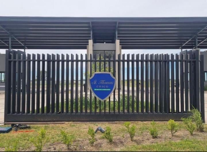 Casa · 1000m²