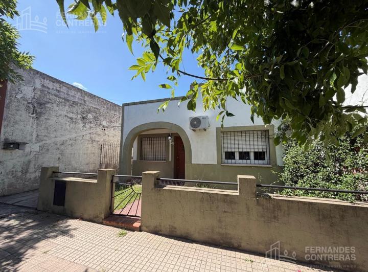 Casa · 130m² · 3 Ambientes · 1 Cochera