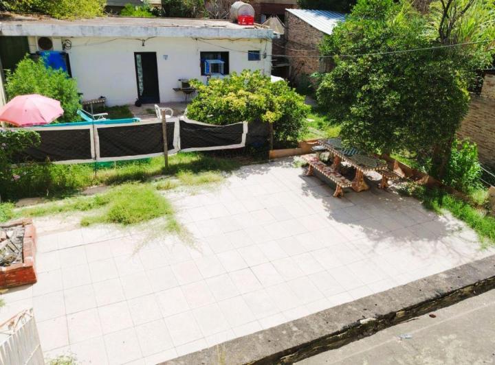 Casa · 100m² · 3 Ambientes · 2 Cocheras