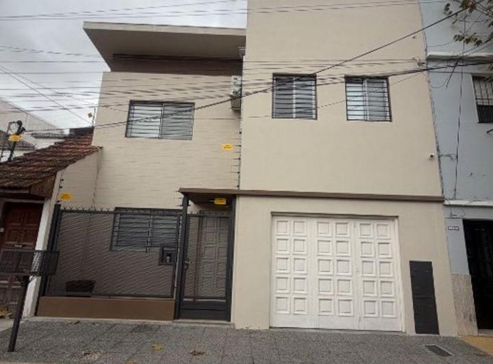 Casa · 120m² · 4 Ambientes · 1 Cochera