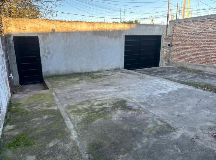 Casa · 90m² · 3 Ambientes · 3 Cocheras