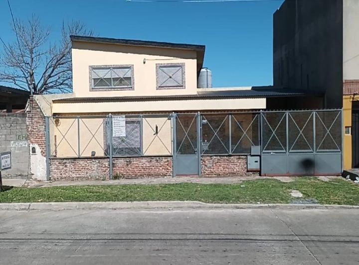 Casa · 110m² · 4 Ambientes · 1 Cochera