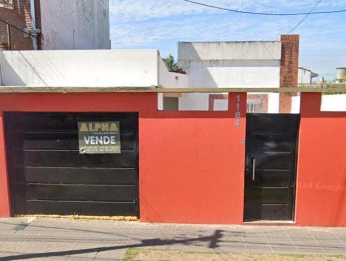 Casa · 195m² · 4 Ambientes · 1 Cochera
