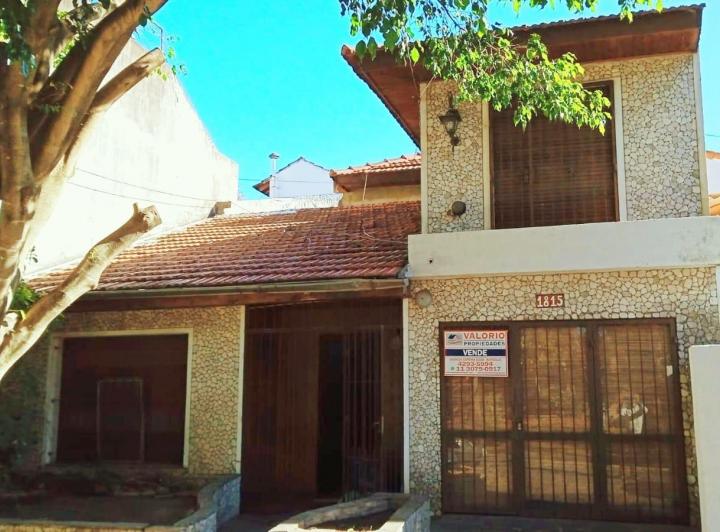 Casa · 100m² · 4 Ambientes · 1 Cochera