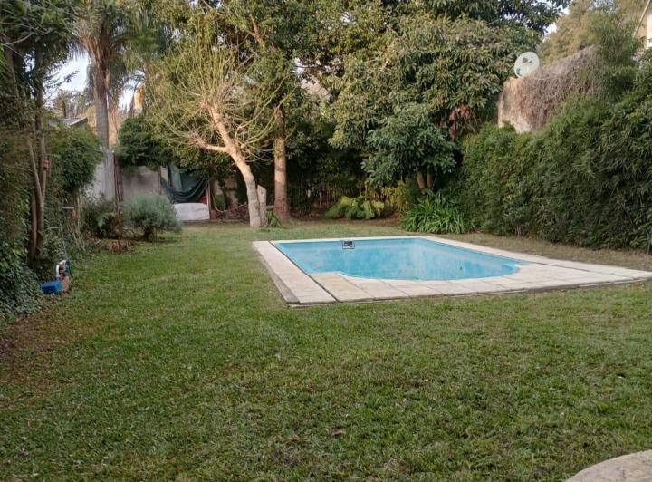 Casa · 103m² · 3 Ambientes · 6 Cocheras