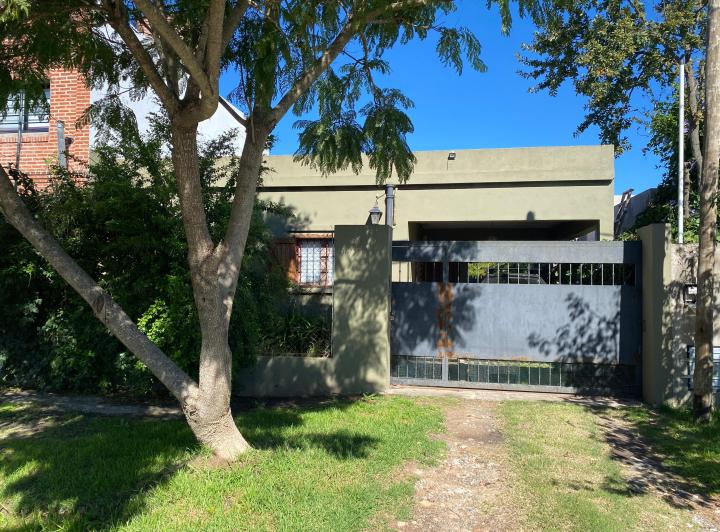 Casa · 126m² · 3 Ambientes · 1 Cochera