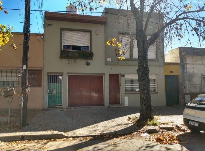 Casa · 150m² · 4 Ambientes · 1 Cochera