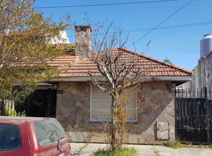 Casa · 166m² · 5 Ambientes · 2 Cocheras