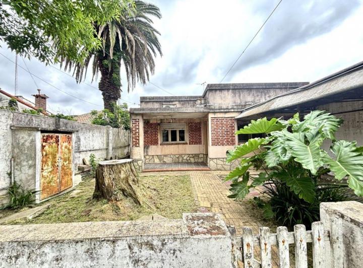Casa · 100m² · 4 Ambientes · 1 Cochera