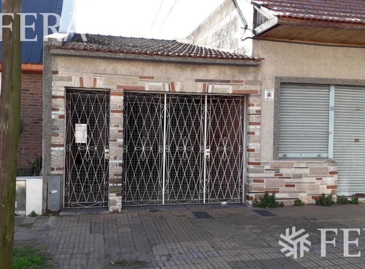 Casa · 140m² · 4 Ambientes · 1 Cochera
